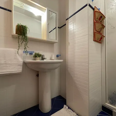 Lungomare 2 Locali Sul Mare Con A/c Апартаменты *