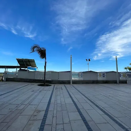 アパート Lungomare 2 Locali Sul Mare Con A/c *