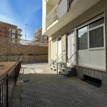 Lungomare 2 Locali Sul Mare Con A/c * ボルゲット・サント・スピーリト