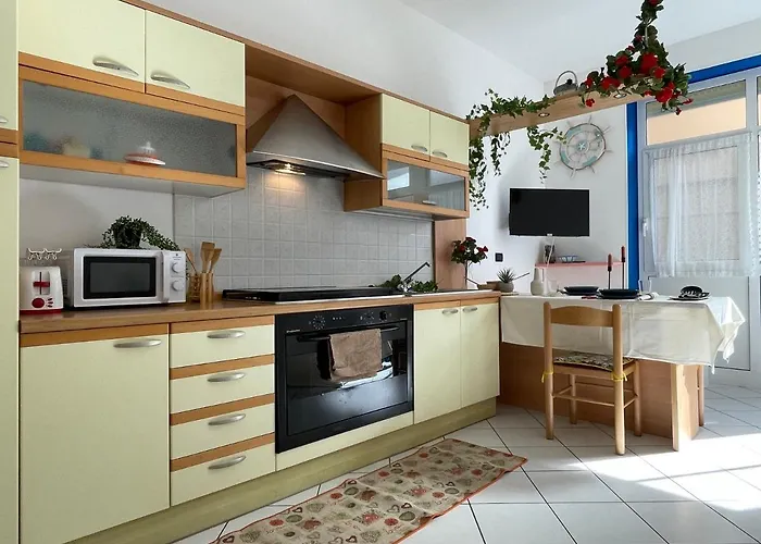 Apartamento Lungomare 2 Locali Sul Mare Con A/c *